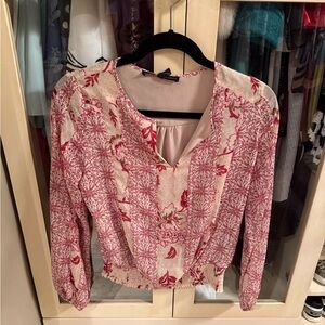 NWT! White House Black Market Pink Floral Blouse